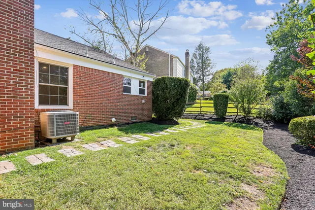 $1,195,000 | 9017 Falls Chapel Way, Potomac, MD 20854