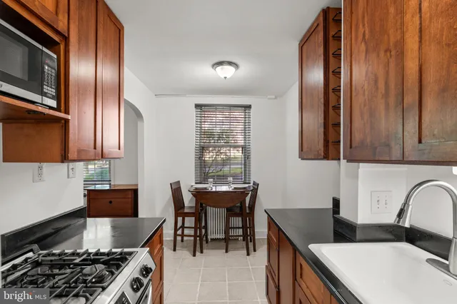 $245,000 | 4581 MacArthur Boulevard Northwest, Unit 103, Washington, DC 20007