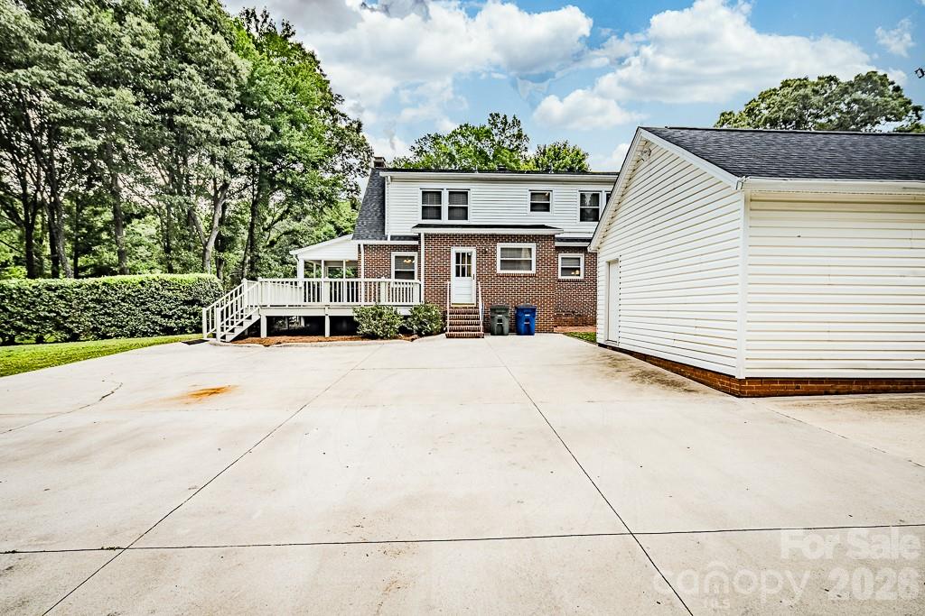 803 1st Avenue North Conover, NC 28613 - Photo 6 of 37