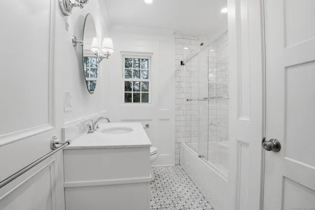 $424,900 | 25 South Street, Ansonia, CT 06401