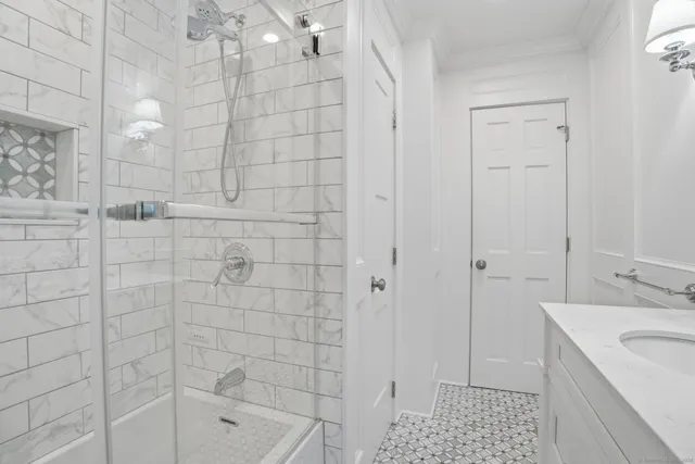 $424,900 | 25 South Street, Ansonia, CT 06401