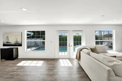 $1,650,000 | 4240 Northeast 28th Avenue, Fort Lauderdale, FL 33308