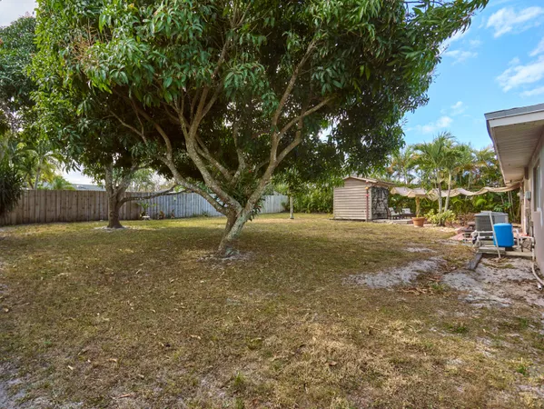 $484,990 | 4760 Southeast Bayshore Terrace, Stuart, FL 34997