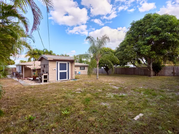 $484,990 | 4760 Southeast Bayshore Terrace, Stuart, FL 34997
