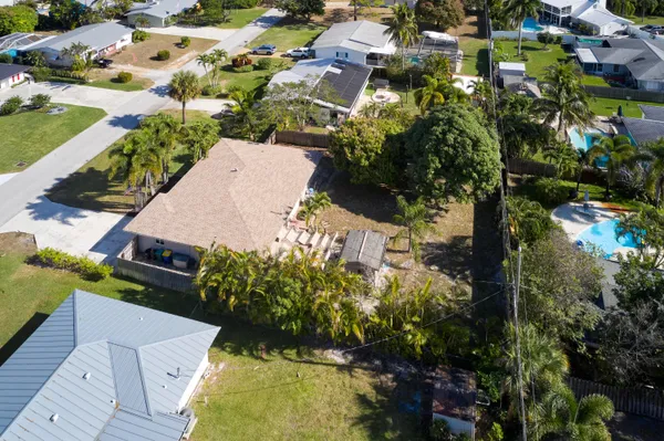 $484,990 | 4760 Southeast Bayshore Terrace, Stuart, FL 34997