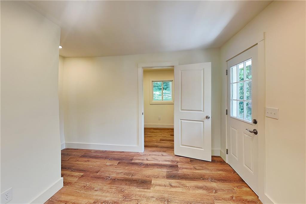 360 Simpson Terrace Northwest Atlanta, GA 30314 - Photo 6 of 20