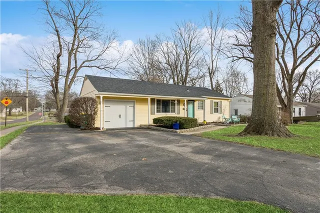 $269,000 | 7201 Reeds Road, Overland Park, KS 66204