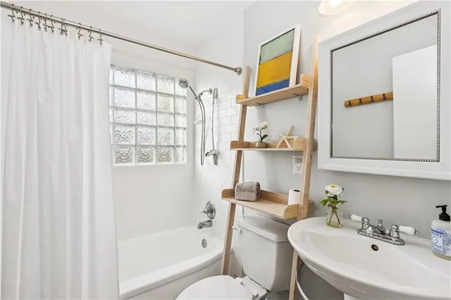 $269,000 | 7201 Reeds Road, Overland Park, KS 66204