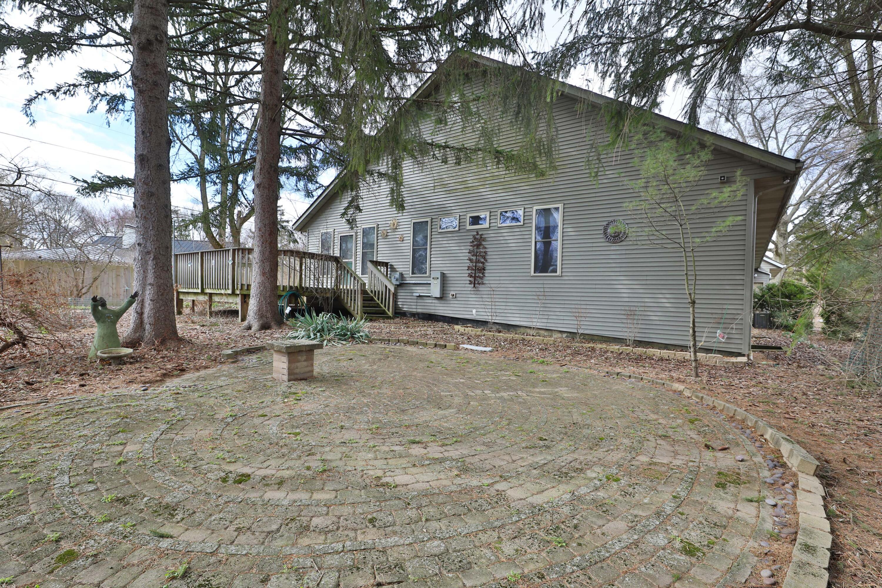 5892 Linworth Road Columbus, OH 43085 - Photo 62 of 68 5892-Linworth-62