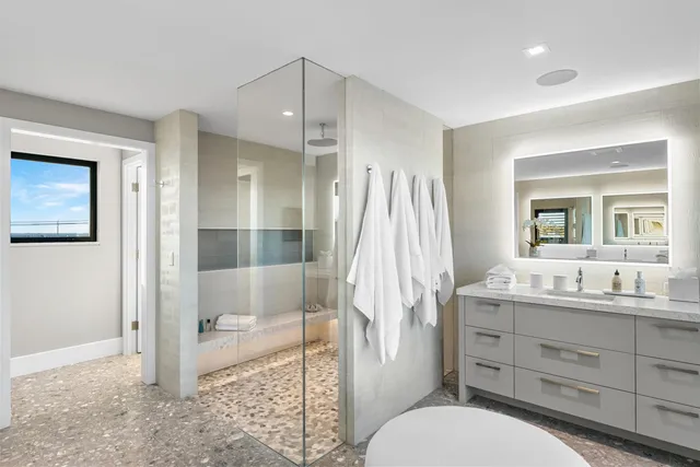 $26,500,000 | 5499 Dune Drive, Avalon, NJ 08202