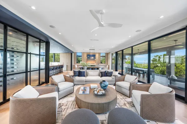 $26,500,000 | 5499 Dune Drive, Avalon, NJ 08202