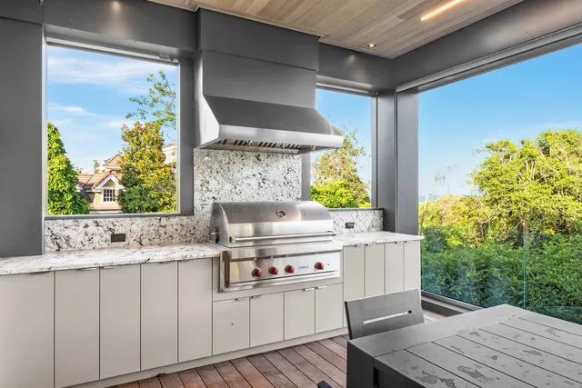 $26,500,000 | 5499 Dune Drive, Avalon, NJ 08202