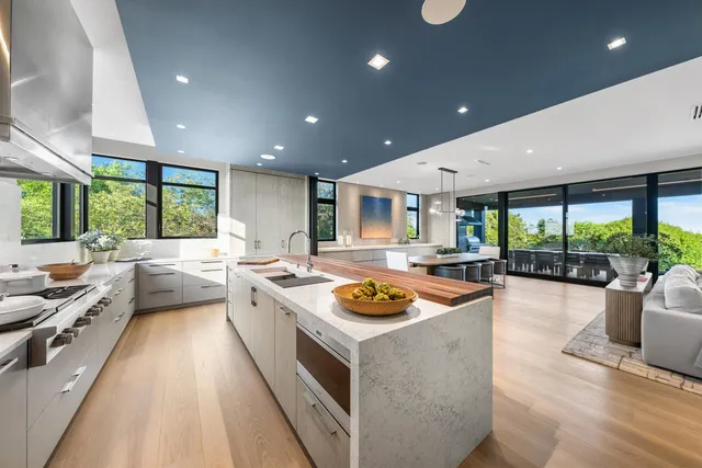 $26,500,000 | 5499 Dune Drive, Avalon, NJ 08202