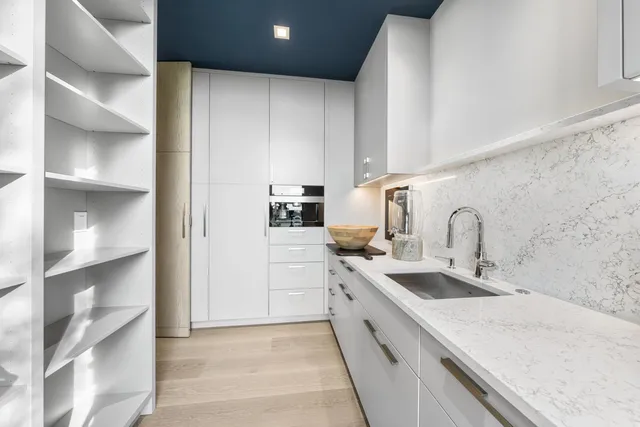 $26,500,000 | 5499 Dune Drive, Avalon, NJ 08202