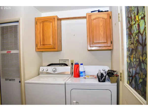 $220,000 | 1055 North 5th Street, Unit 74, Jacksonville, OR 97530