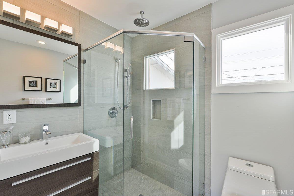 2739 Wallace Street Berkeley, CA 94702 - Photo 14 of 29