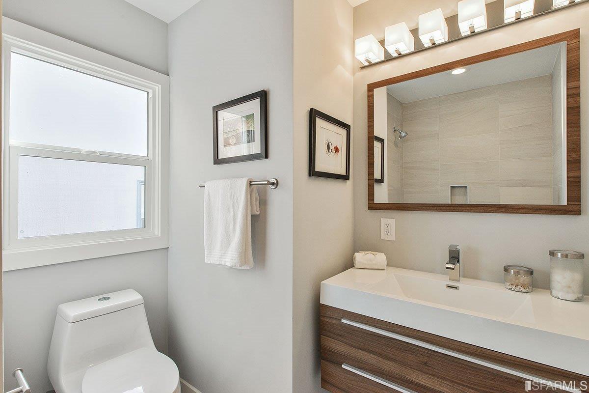 2739 Wallace Street Berkeley, CA 94702 - Photo 17 of 29