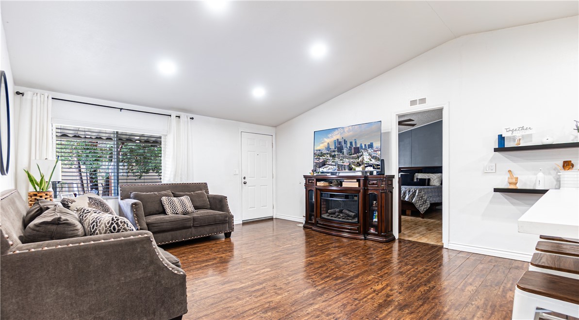 3900 South Temescal Street Corona, CA 92879 - Photo 7 of 30