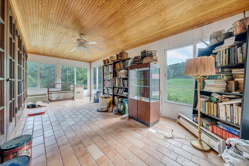 885 North Hazel Mountain Road Dante, VA 24237 - Photo 48 of 74 Gallery Image 48