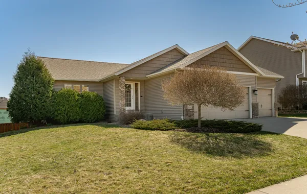 $450,000 | 4980 55th Avenue Northwest, Rochester, MN 55901