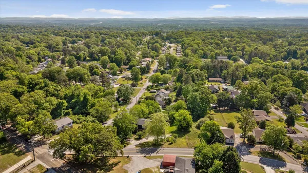 $385,000 | 918 South Crest Road, Chattanooga, TN 37412