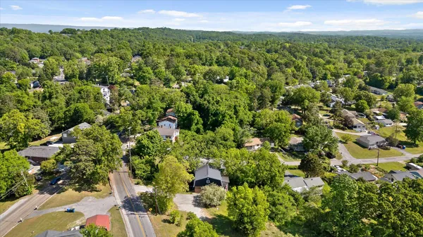 $385,000 | 918 South Crest Road, Chattanooga, TN 37412