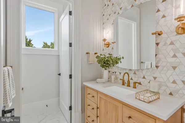 $4,995,000 | 1044 Carper Street, McLean, VA 22101