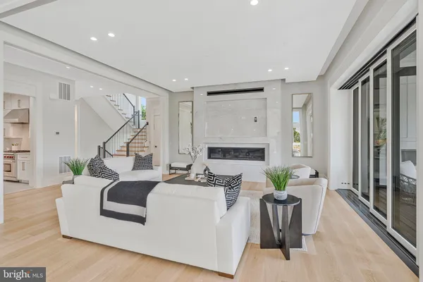 $4,995,000 | 1044 Carper Street, McLean, VA 22101