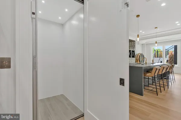 $4,995,000 | 1044 Carper Street, McLean, VA 22101