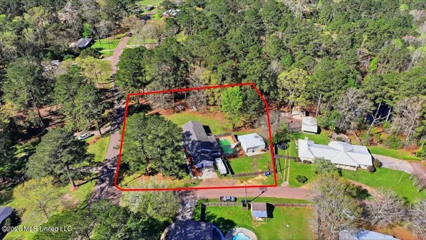 $299,900 | 701 Mangum Avenue, Mendenhall, MS 39114