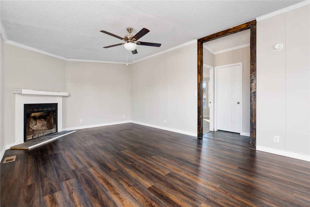 114 Prairie Lane Anderson, SC 29624 - Photo 14 of 28 NOTE: Fireplace is not functional