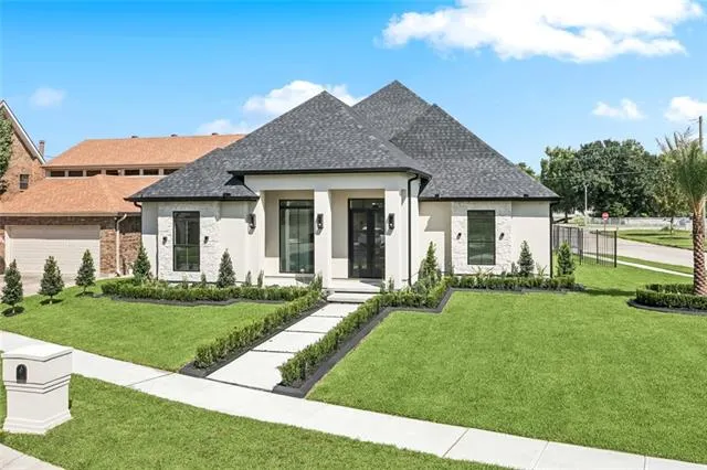 $459,900 | 3201 Karen Drive, Chalmette, LA 70043