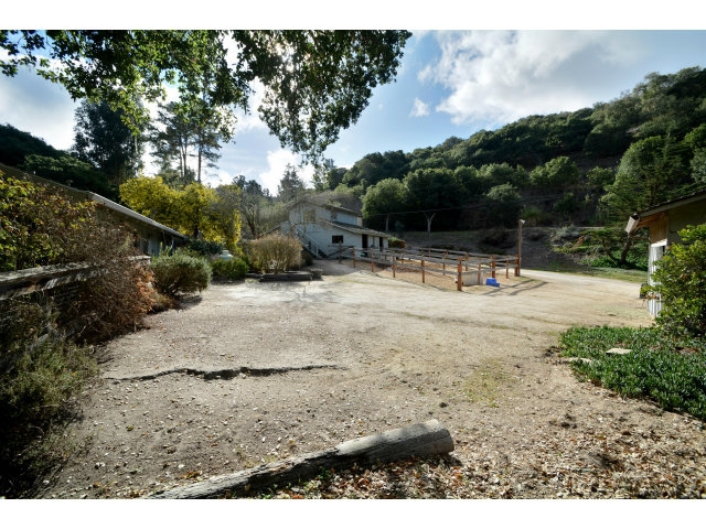 25200 Hidden Mesa Road Monterey, CA 93940 - Photo 8 of 25 Gallery Image 8