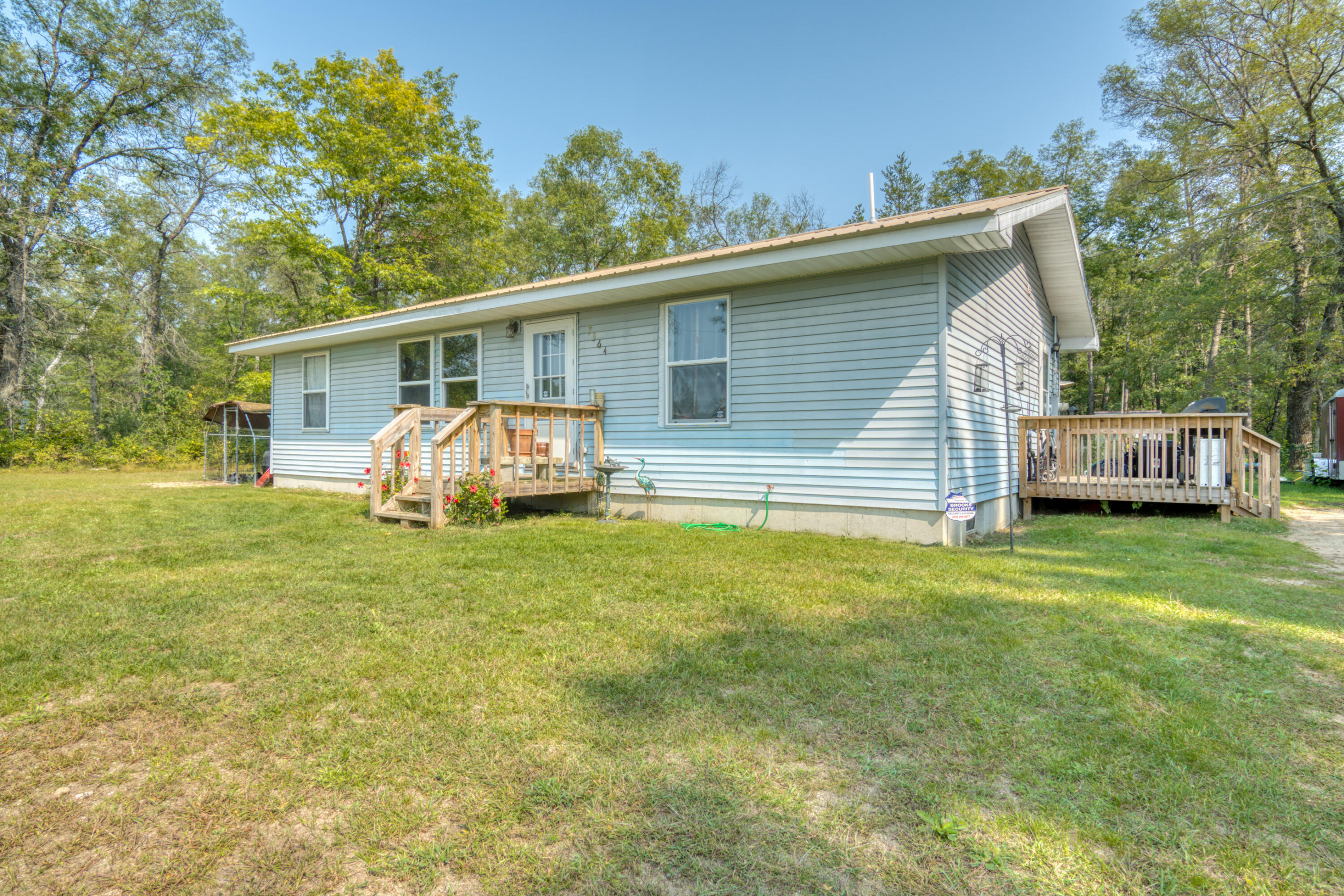 7364 South James Road Baldwin, MI 49304 - Photo 3 of 25 DSC01487_2