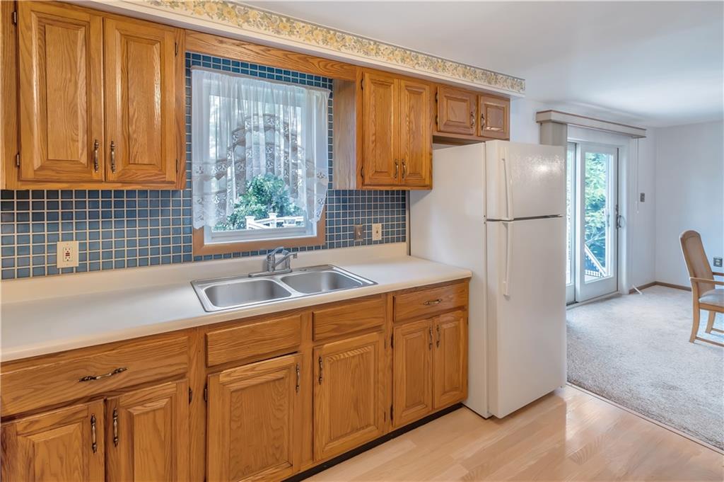 8 Cranberry Lane Cecil, PA 15321 - Photo 9 of 24 Gallery Image 9