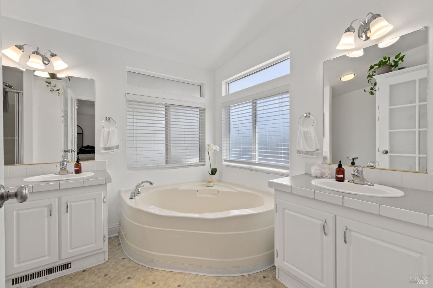 58 Estrella Drive Rohnert Park, CA 94928 - Photo 19 of 33