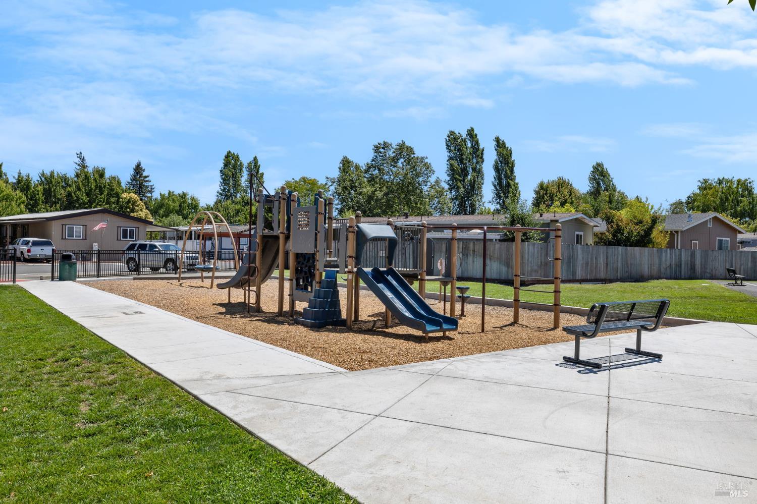 58 Estrella Drive Rohnert Park, CA 94928 - Photo 31 of 33