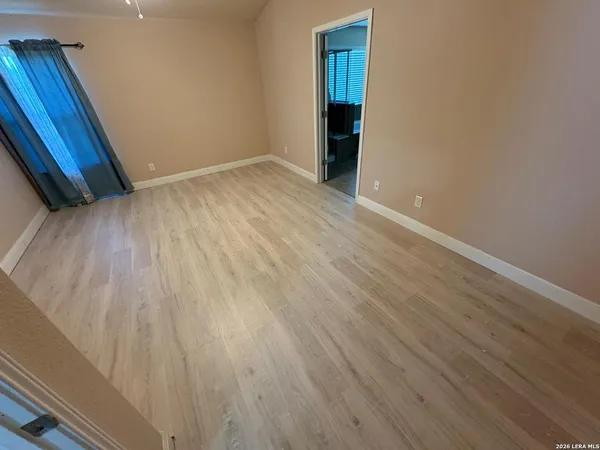 $2,300 | 2006 Venado Trace, San Antonio, TX 78240