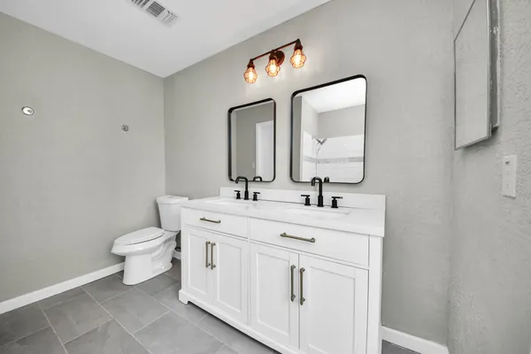 $2,100 | 22303 Acorn Chase Drive, Spring, TX 77389