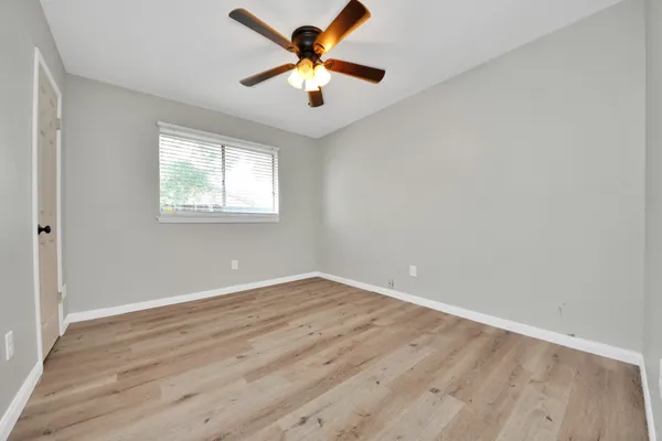 $2,100 | 22303 Acorn Chase Drive, Spring, TX 77389