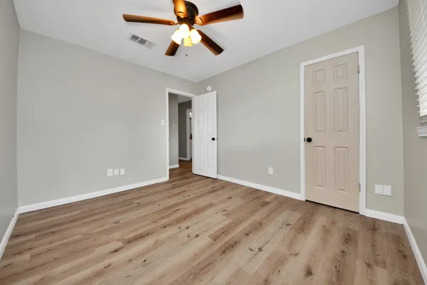 $2,100 | 22303 Acorn Chase Drive, Spring, TX 77389