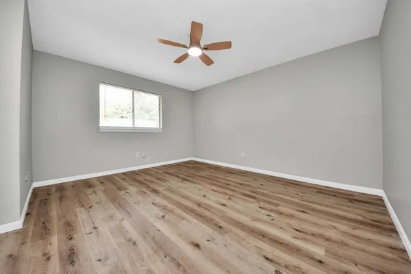 $2,100 | 22303 Acorn Chase Drive, Spring, TX 77389