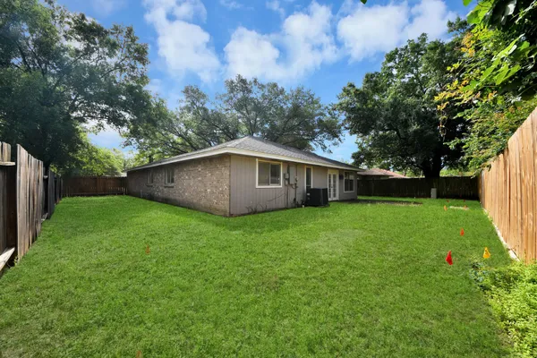 $2,100 | 22303 Acorn Chase Drive, Spring, TX 77389