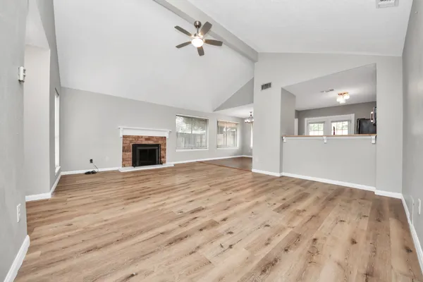 $2,100 | 22303 Acorn Chase Drive, Spring, TX 77389