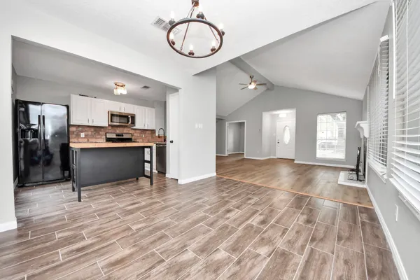 $2,100 | 22303 Acorn Chase Drive, Spring, TX 77389