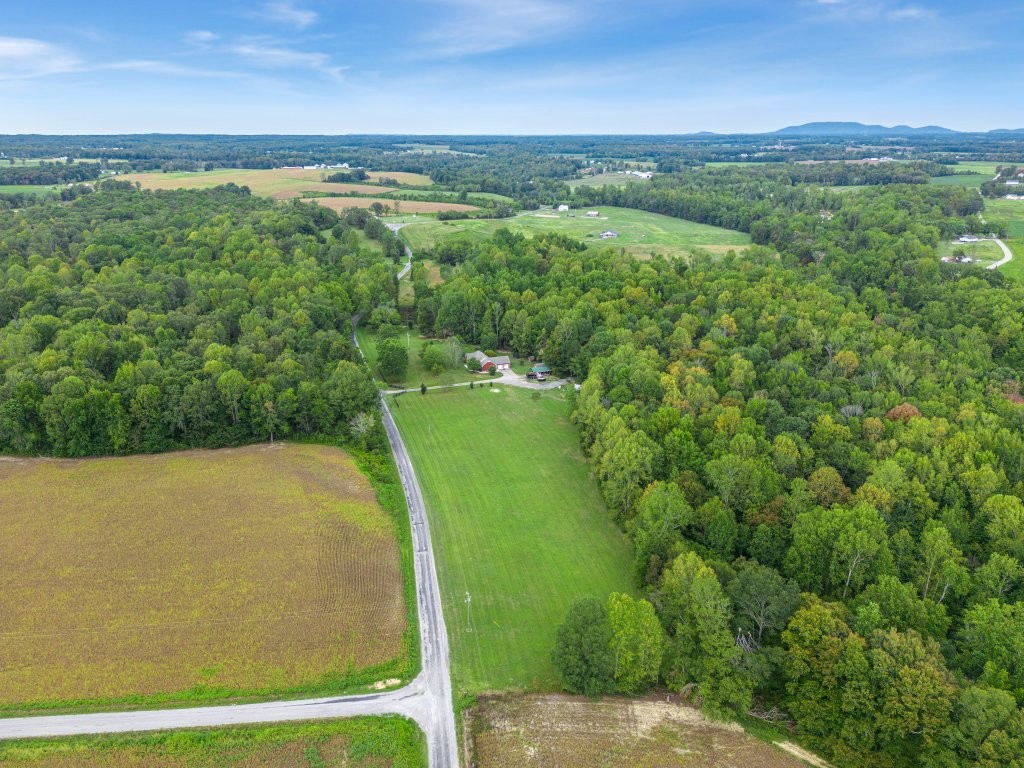 3597 McMahan Road Morrison, TN 37357 - Photo 42 of 45 a view of a city