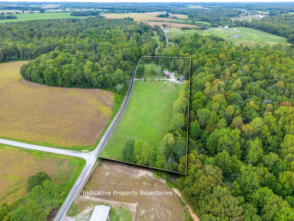 3597 McMahan Road Morrison, TN 37357 - Photo 45 of 45 a view of a back yard of a building