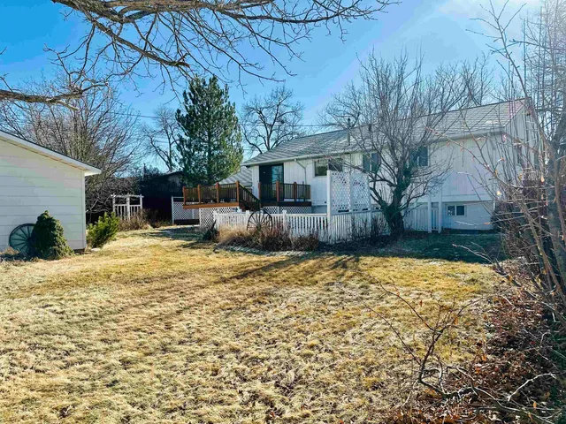 $415,000 | 550 Cliff Street, Lander, WY 82520