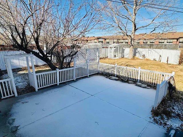 $415,000 | 550 Cliff Street, Lander, WY 82520