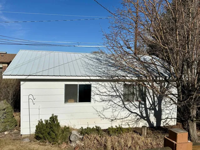 $415,000 | 550 Cliff Street, Lander, WY 82520